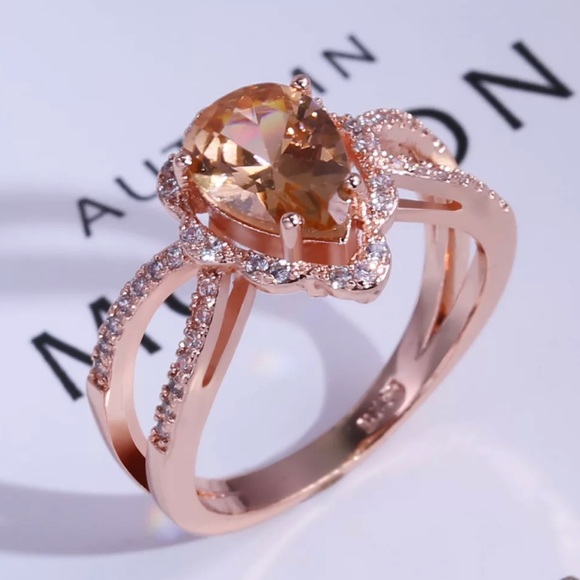 Jewelry - ✨18K Rose Gold Morganite Ring✨